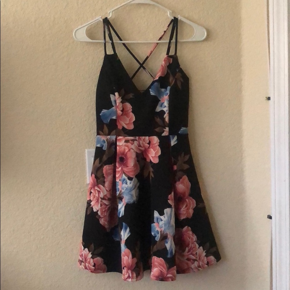 Juniors dress